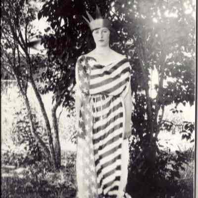 Photograph of 'Miss Liberty" during the Springfield Parade, Oregon, 1917