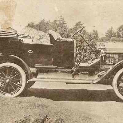 Photograph of a car, sent to August Vitus from The Mozach Auto Company, Eugene Oregon