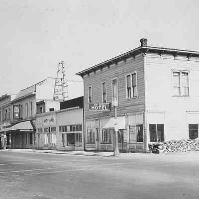 Photograph of Springfield Hotel and City Hall, Springfield, Oregon, 1946