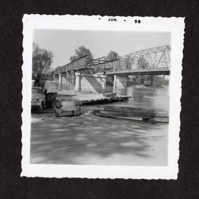 Bridge construction, Springfield, Oregon, 1958