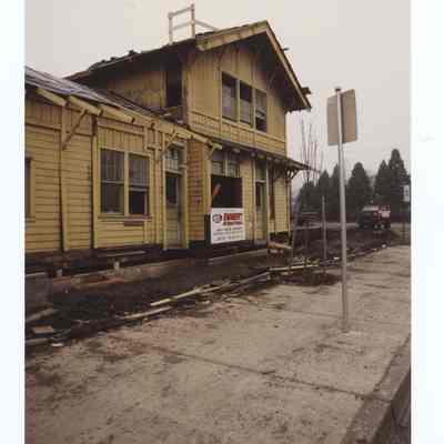Photograph of the Springfield Train Depot relocation and restauration, circa 1989