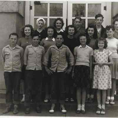 Junior High class with teacher, 1950