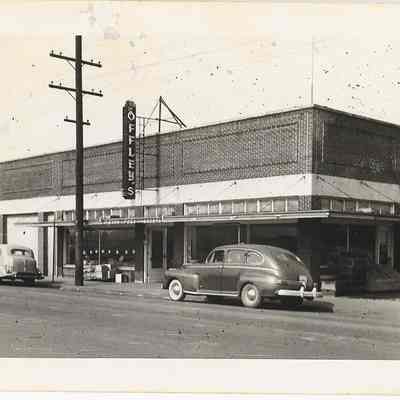 Offleys Market 1940s