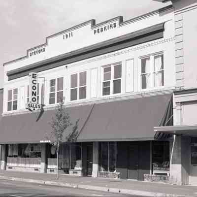 Steven Perkins Building (Econo Sales)