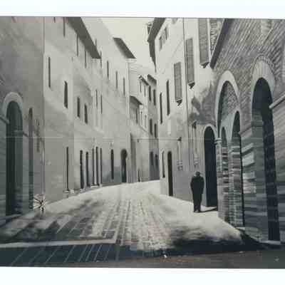 Photograph of a mural, near Kohnen Larson and Co, Springfield, 1992