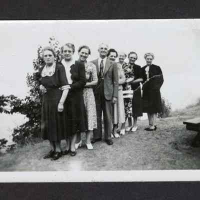 Photograph of Charles H and Hattie Myers and six sisters, circa 1940