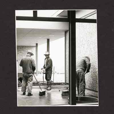 Photograph of the 1960s Springfield Public Library Building