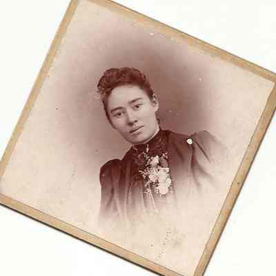 Photograph of Emma Azalea Dodd, circa 1890