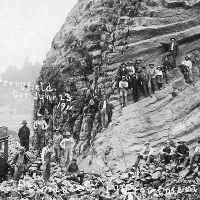 Photograph of workers in a quarry, Springfield, 1911