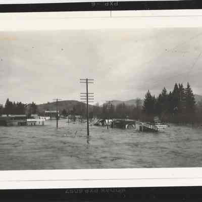 Photograph of the 1927 Glenwood Flood, Springfield, Oregon