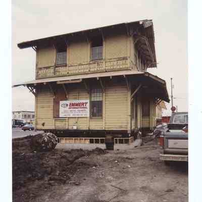 Photograph of the Springfield Train Depot relocation and restauration, circa 1989