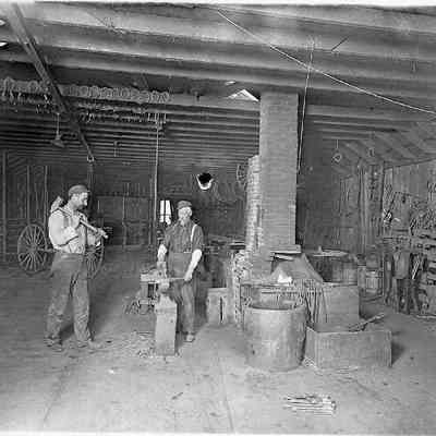 Photograph of Thompson's Blacksmith Shop, 1908