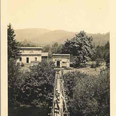 Footbridge at Vida