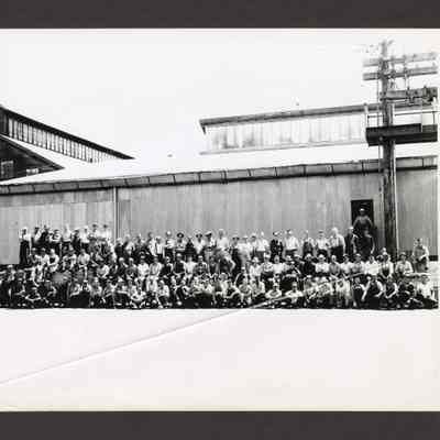 Photograph of a large group of workers at Booth-Kelly Lumber Mill, Springfield, Oregon,1946