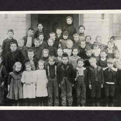 Photograph of Elementary School Class, circa early 1900s