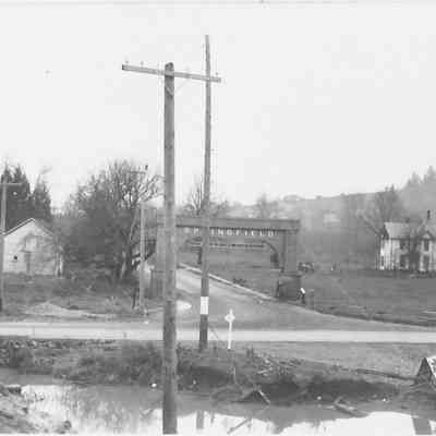 Photograph of Springfield arch after Glenwood Flood; 1927