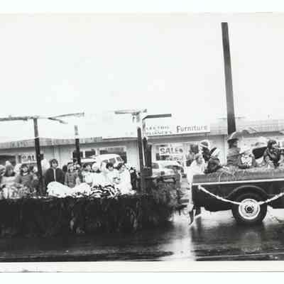 Photograph of the 1981 Christmas Parade, Springfield