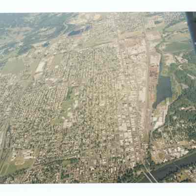Aerial photograph of Springfield, view from West to East, circa 1980