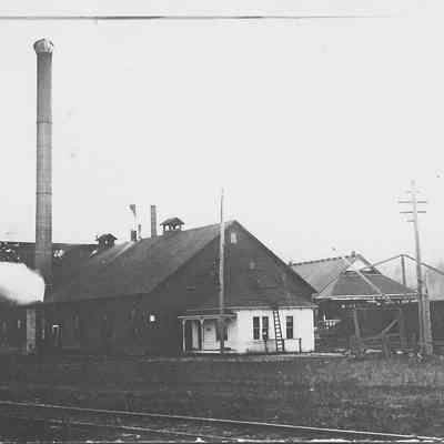 Photograph of Booth-Kelly Mill from the Railroad Tracks, Springfield, Oregon, 1909