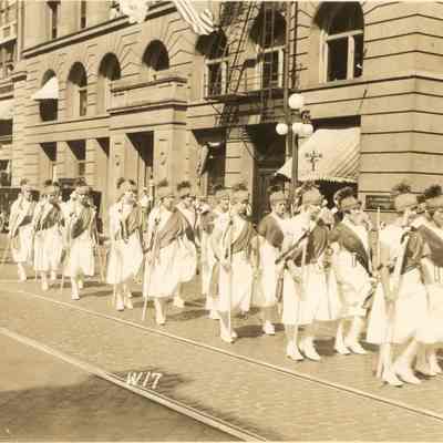Photograph of the Neighbors of Woodcraft building dedication (Tiffany Center), Portland, Oregon, 1929