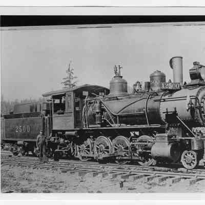 Photograph of a Southern Pacific Railroad locomotive, Timber, Oregon, 1915