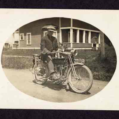Smith Mountjoy on his Harley-Davidson, 1914-1915