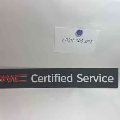 Sign "GMC Certified Service", Springfield Buick