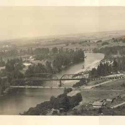 A photograph's taken from the sky of some beautiful scenic view of Springfield, date 1927