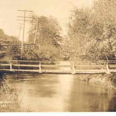 Photograph of Coney Island Bridge in Springfield, Oregon