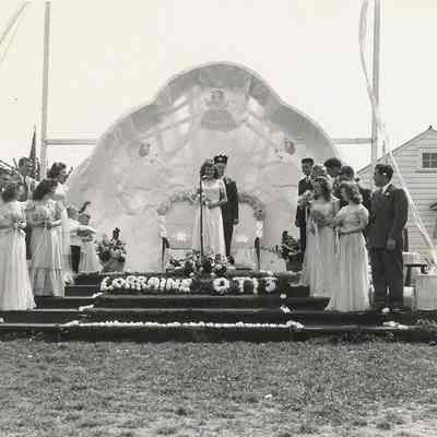 Photograph of Springfield High School May Day Fest, Springfield, Oregon, 1947