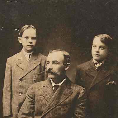 Photograph of William, Virgil, and Noble Cook Day, Portland, Oregon, Undated