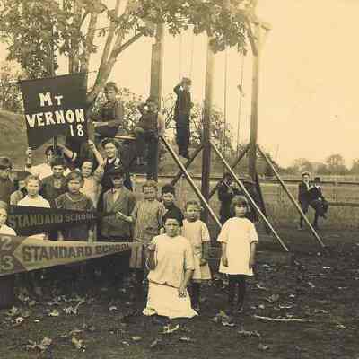 Photograph of Mt. Vernon School Students with Banner