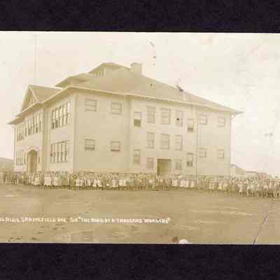 Photograph on postcard of school building, Springfield, Oregon, circa1908