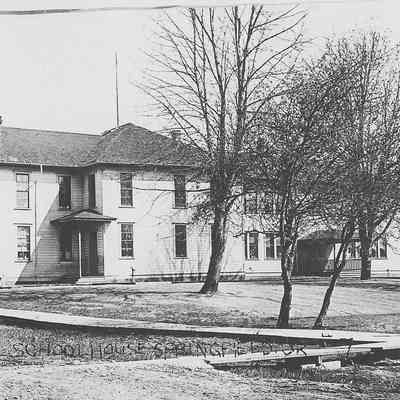 Photograph of Springfield High School and grade school, Mill Street, Springfield, Oregon, 1908