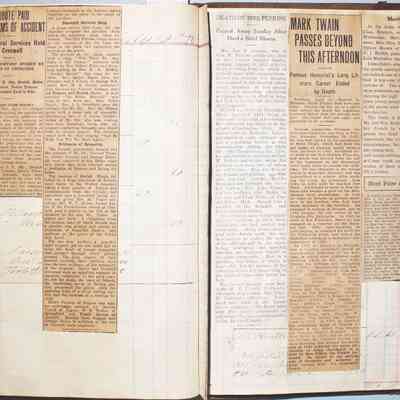 2003-010-005_056: No page nr, caption "Final tribute paid"