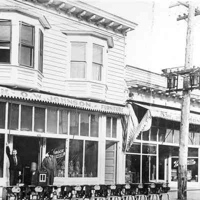 Photograph of O.W. Johnson Hardware, Springfield, Oregon