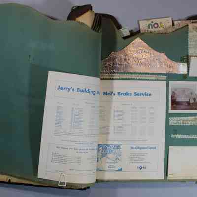 Pages 16 and 17 Regatta booklet (pages 3 and 4)