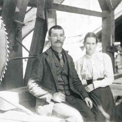 Photograph of Thomas Arvine and Jennie Cummings Rathbun, Saginaw Mill, circa 1900