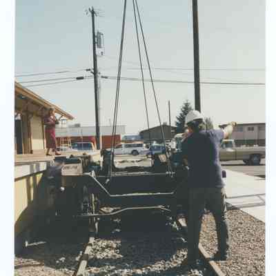 Photograph of the RPO Railcar relocation, Springfield, 1992