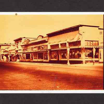 Photograph of Main Street looking northwest from 5th St. to 4th St., Springfield, Oregon