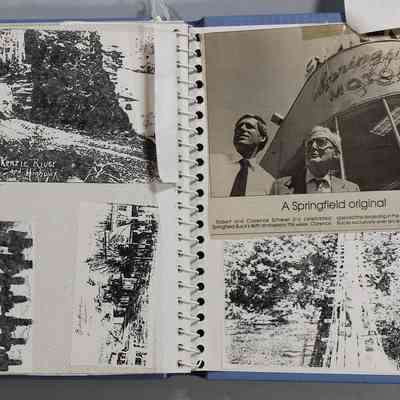 Loose newspaper clippings
