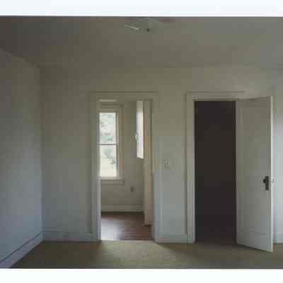 Photograph of an unknown house, Springfield, 1990