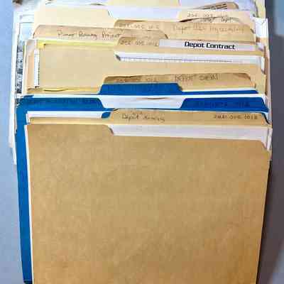 Documents about the Springfield Train Depot and Railcar Restoration and Relocation, circa 1980-1997