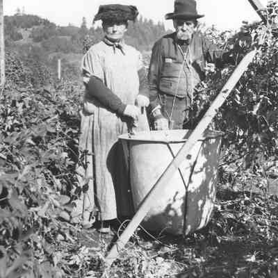 Photograph of Smith Mountjoy's Parents