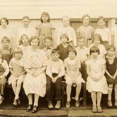 Photograph of Lincoln School third grade with teacher Crystal Fogle, Springfield, Oregon, 1933.