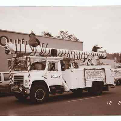 Photograph of the 1989 Christmas Parade, Springfield