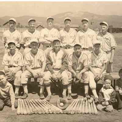 Photograph of Springfield Plywood Baseball Team, Cascade league Champions, Oregon, 1942