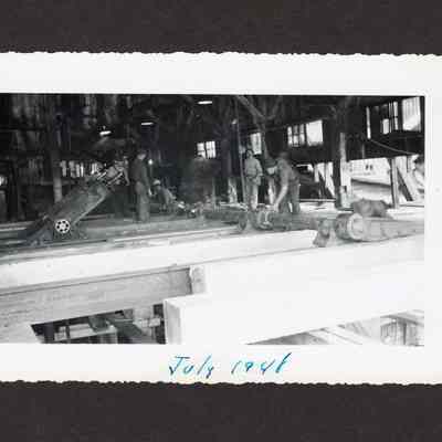 Photograph of 6 unknown men working at Booth-Kelly Lumber Mill, Springfield, Oregon, 1948