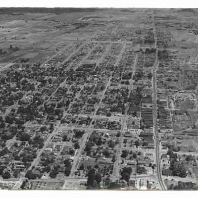 Aerial photograph of Springfield, West to East view, 1946