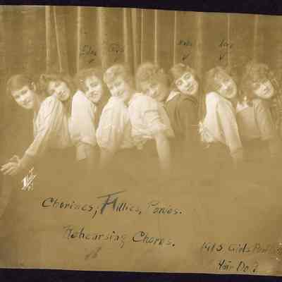 Photograph of Rehearsing Chorus, Portland, 1915